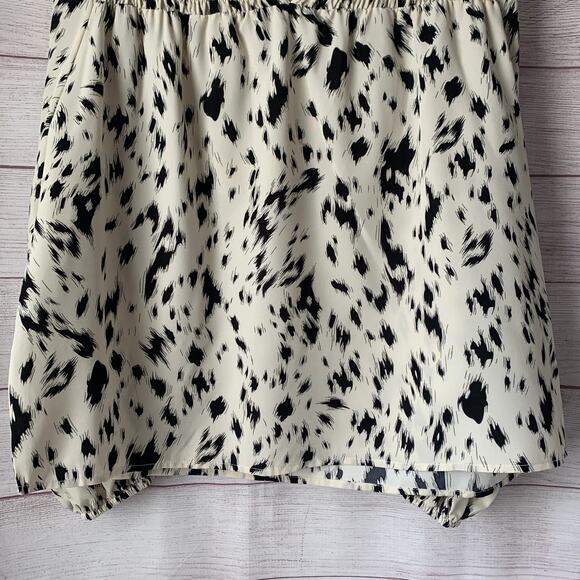 White with Black Spots Blouse Long Sleeve Round Ruffle Neck Bishop Billow Sleeve - Picture 3 of 15